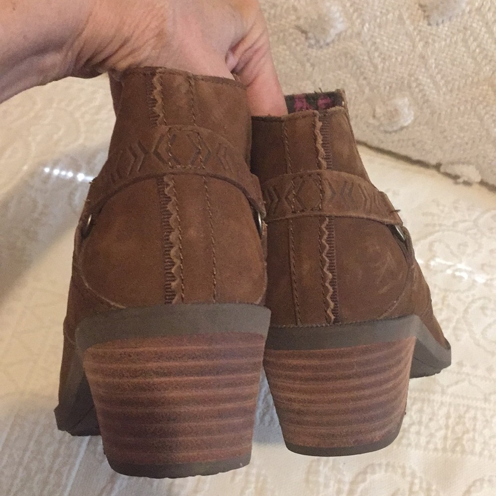 SALE💥💥Teva Boots - Picture 3 of 9
